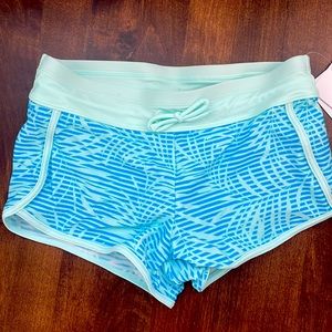 NWT Athleta Girl Cannonball 2.0 Short - swim shorts floral green & blue LARGE 12